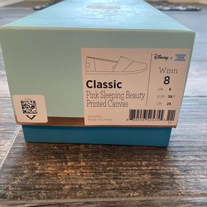 Disney x TOMS Sleeping Beauty